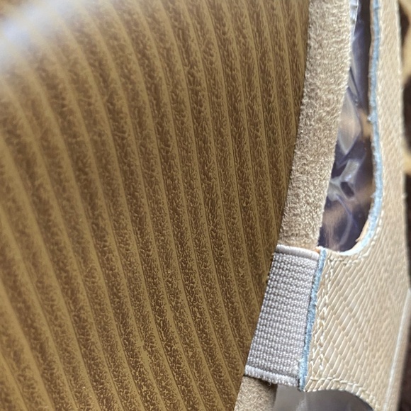 AEROSOLES Leather Honey Blossom Bone Snake Print Wedges - Picture 6 of 15